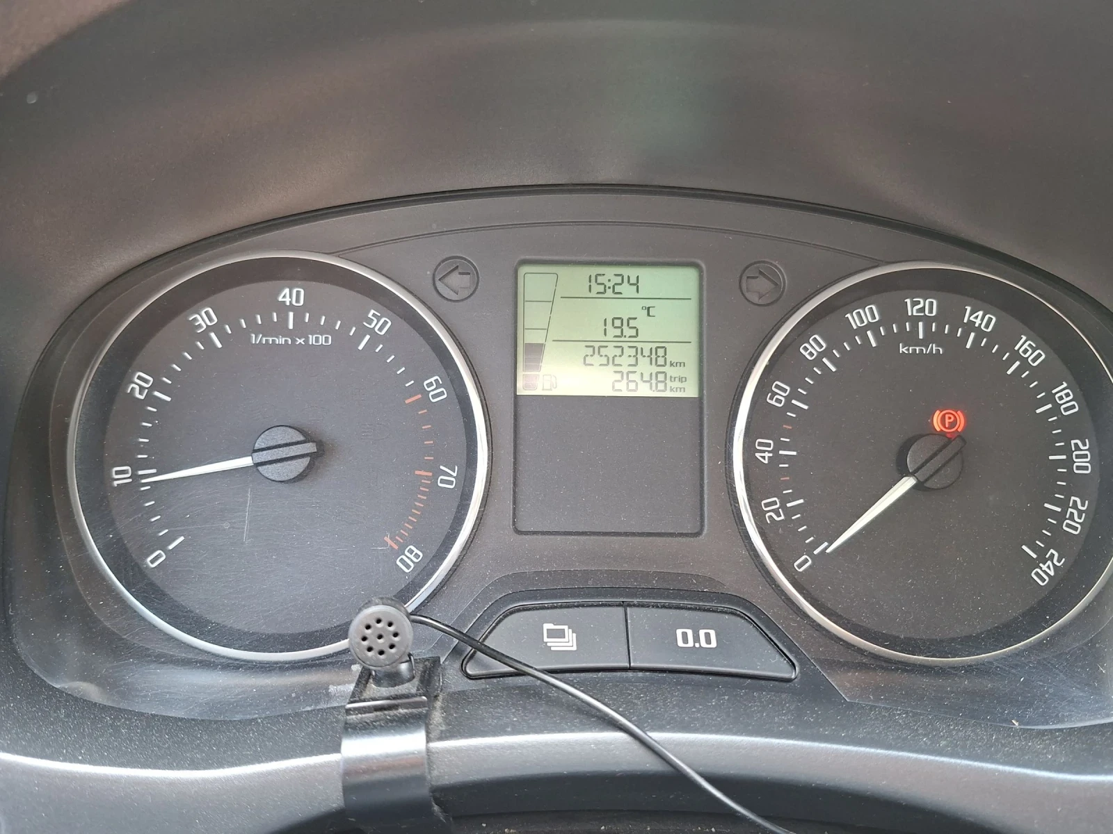 Skoda Fabia HTP 1.2 ГАЗ BRC, снимка 9 - Автомобили и джипове - 55415779