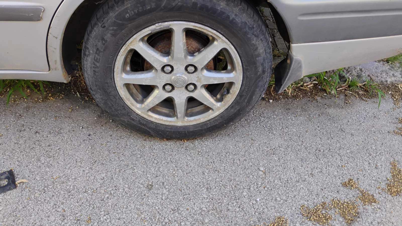 Toyota Corolla 1.6, 110 к.с., бензин + газ, снимка 11 - Автомобили и джипове - 55626743