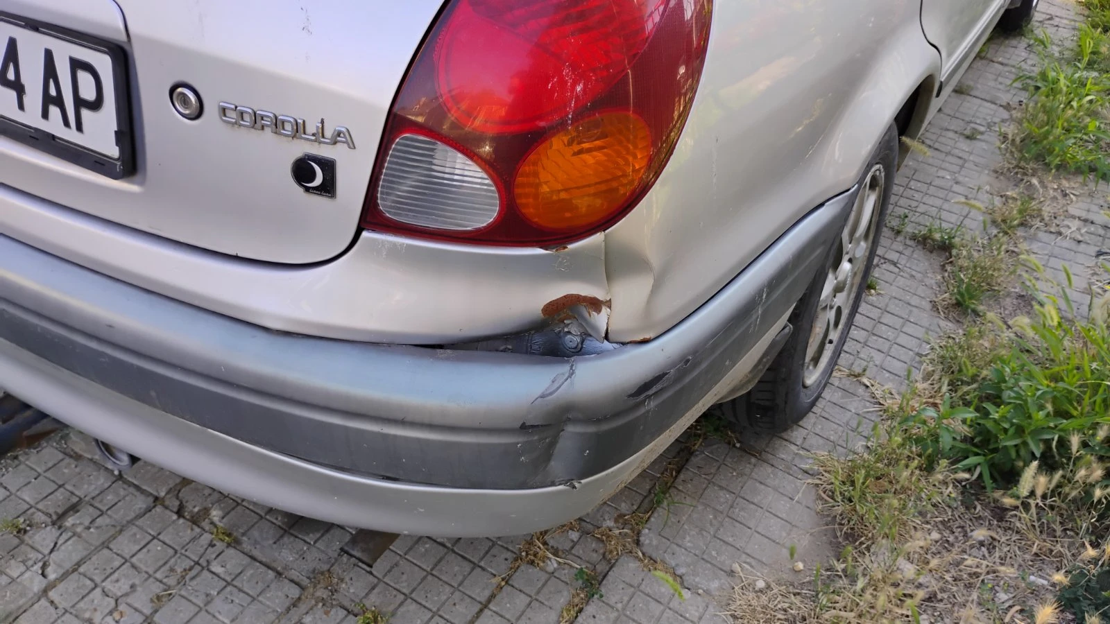 Toyota Corolla 1.6, 110 к.с., бензин + газ, снимка 4 - Автомобили и джипове - 55626743