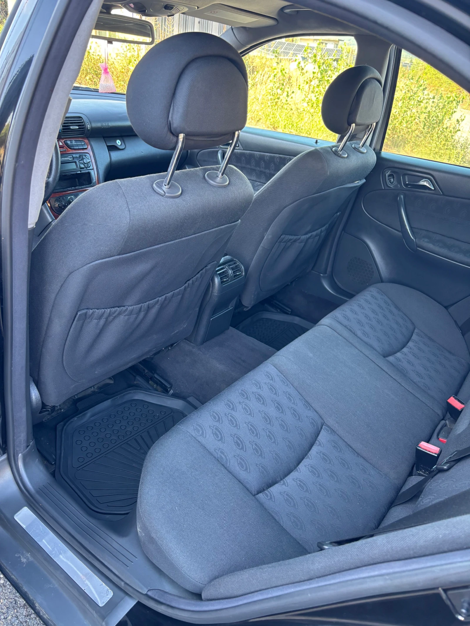 Mercedes-Benz C 220, снимка 10 - Автомобили и джипове - 56133651