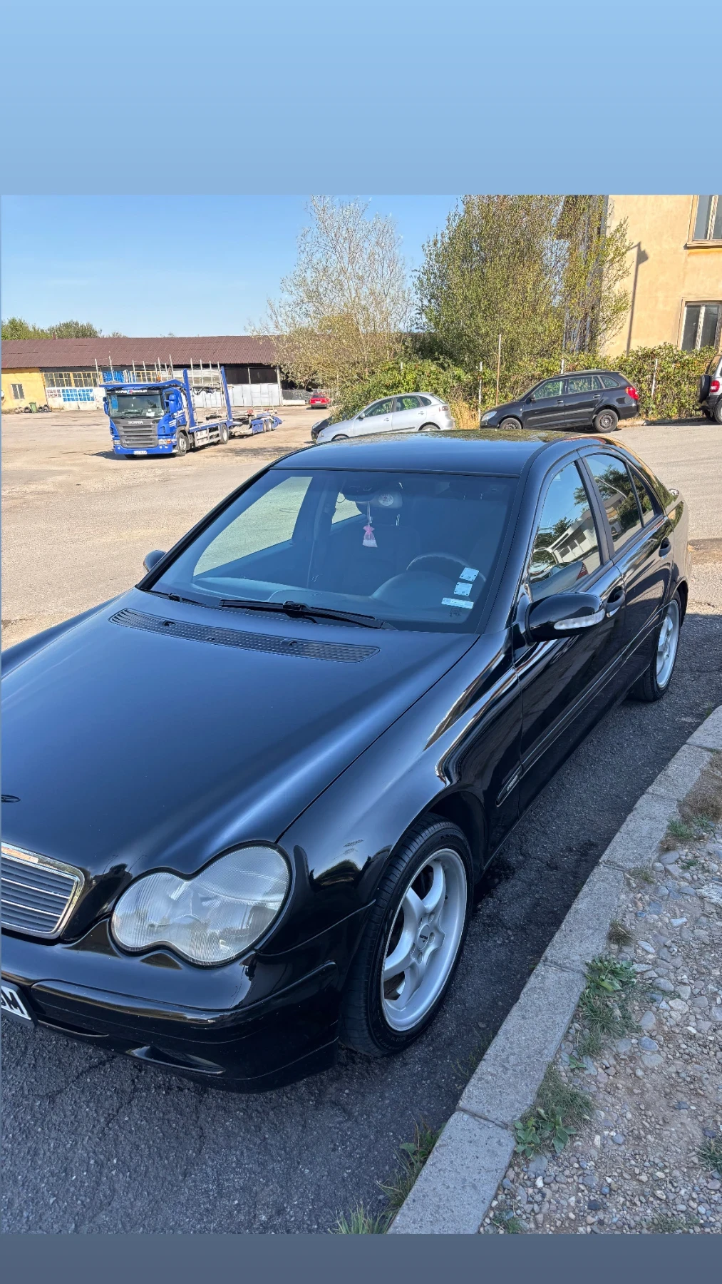 Mercedes-Benz C 220, снимка 2 - Автомобили и джипове - 56133651