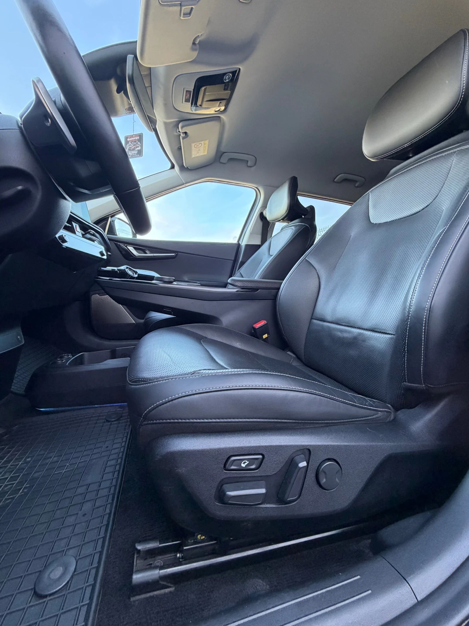 Kia EV6 AWD, снимка 10 - Автомобили и джипове - 56587201