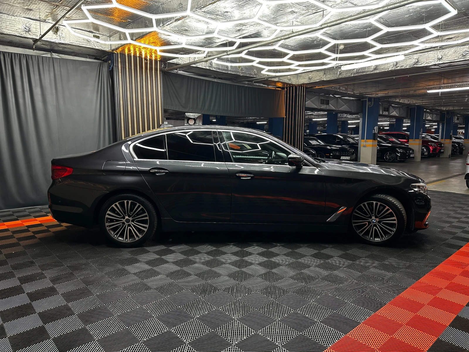 BMW 540 340кс/XDrive/реални км, снимка 3 - Автомобили и джипове - 56718574