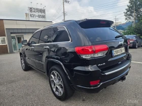 Jeep Grand cherokee 3.6* V6* 8ZF* OVERLAND* ДИСТРОНИК* ОБДУХВАНЕ* КАМЕ, снимка 4