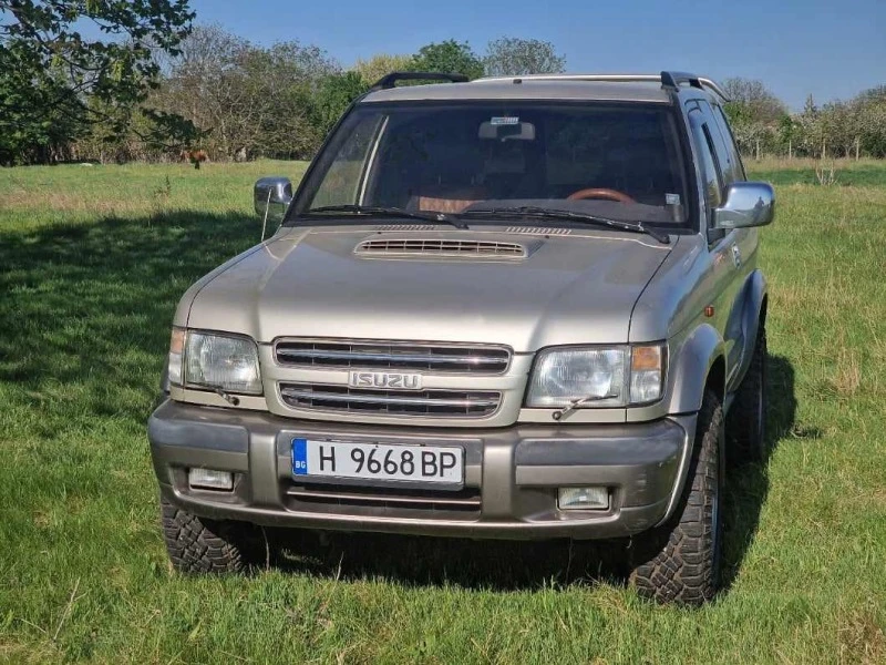 Isuzu Trooper, снимка 1 - Автомобили и джипове - 47067192