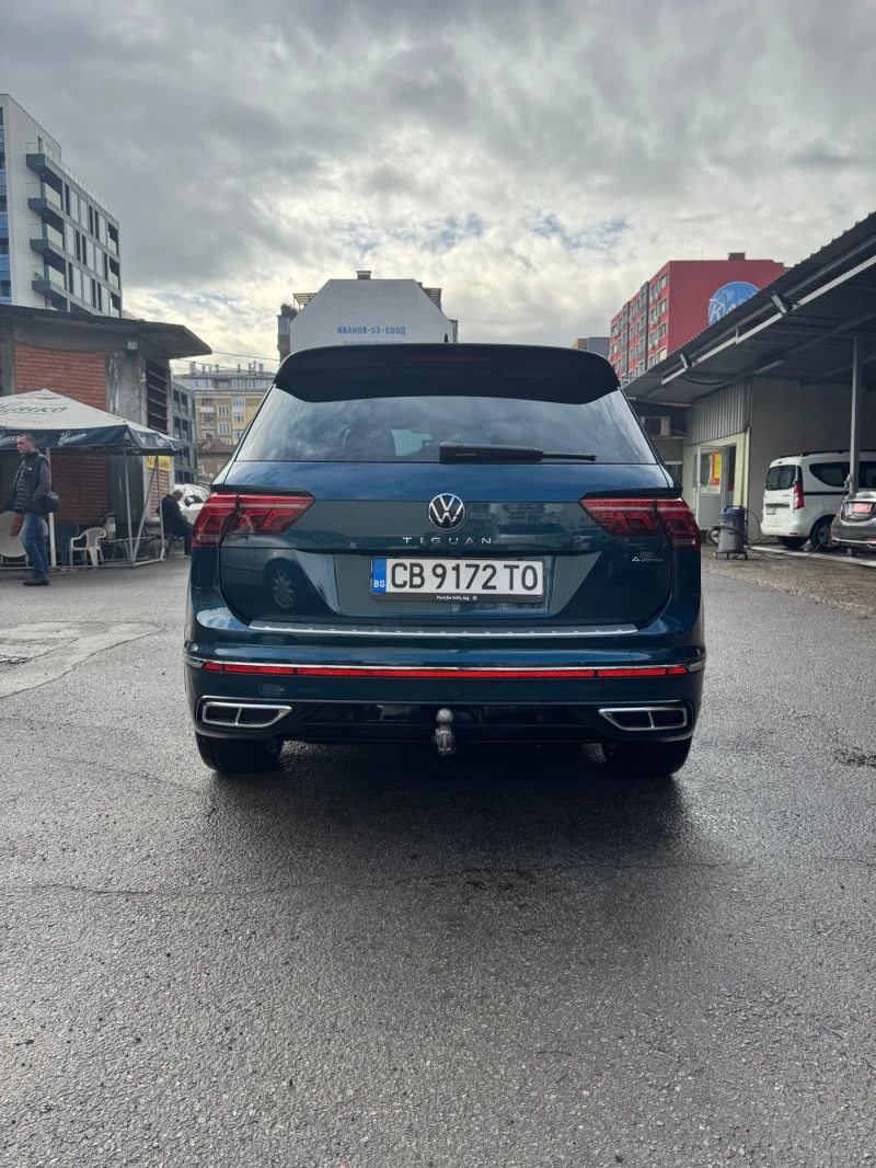 VW Tiguan 2.0 TDI-SCR 4MOTION 360 Градуса, снимка 11 - Автомобили и джипове - 52450001