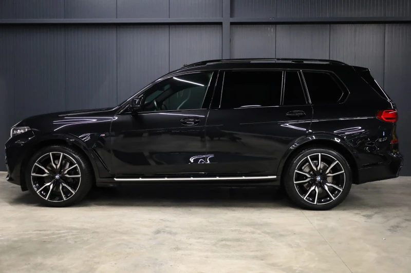 BMW X7 4.0d* INDIVIDUAL* SWAROVSKI* PANO* 360* , снимка 3 - Автомобили и джипове - 53397034