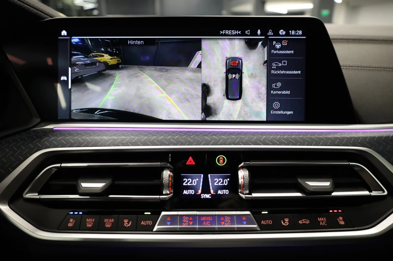 BMW X7 4.0d* INDIVIDUAL* SWAROVSKI* PANO* 360* , снимка 11 - Автомобили и джипове - 53397034