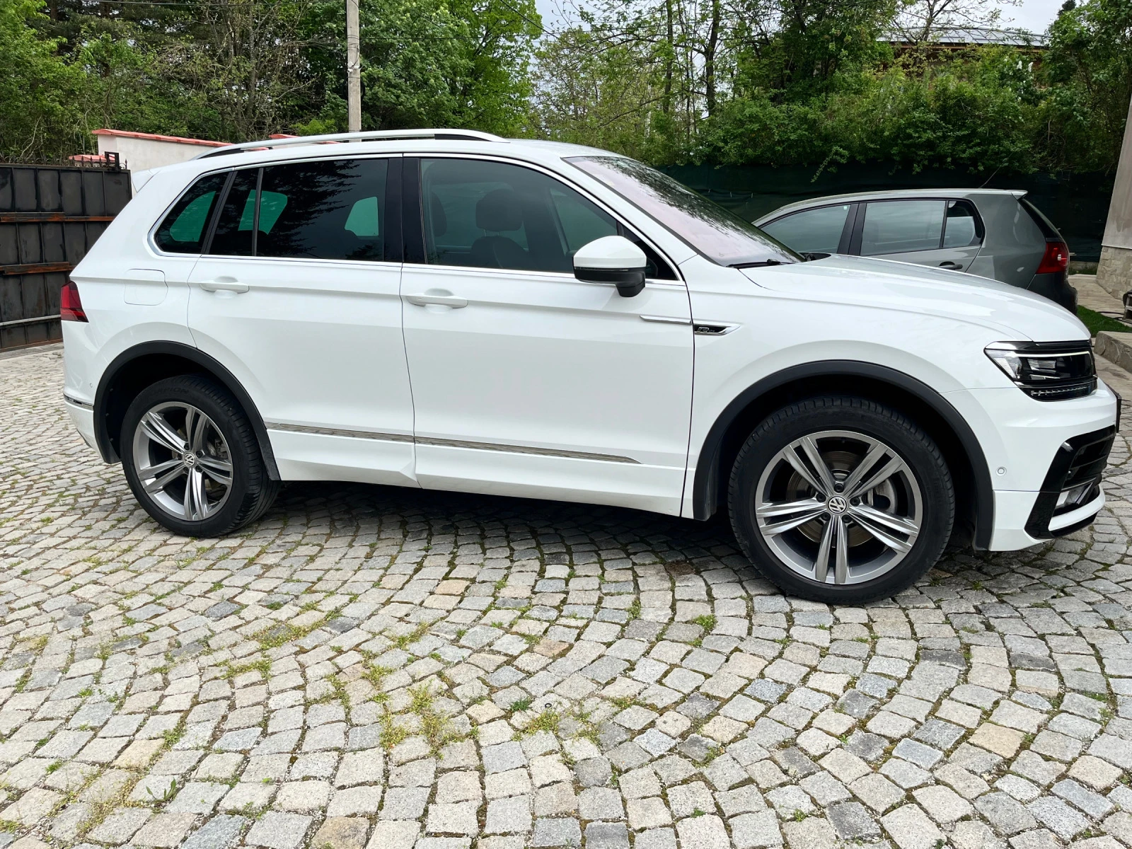 VW Tiguan R line - изображение 9