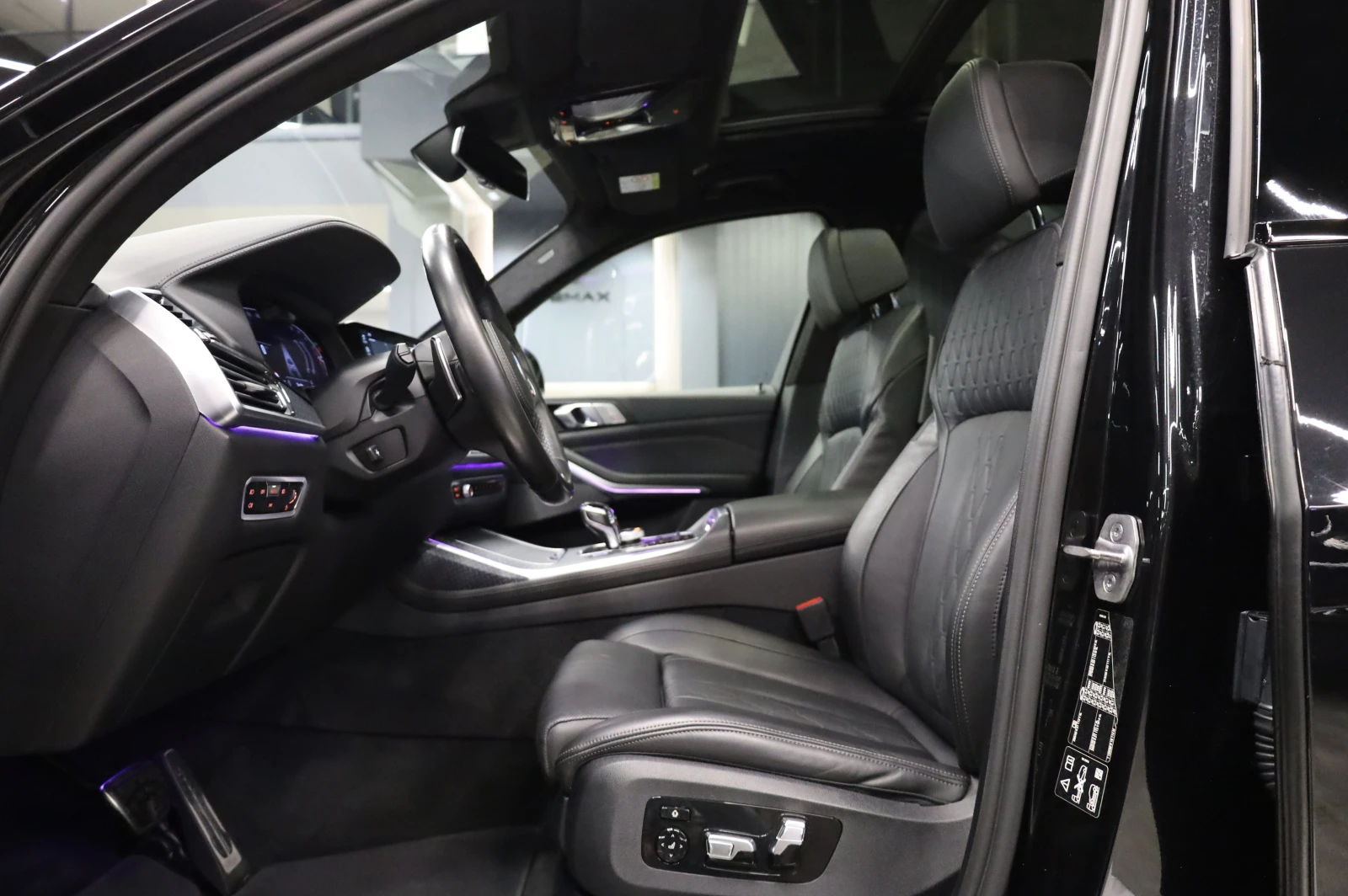 BMW X7 4.0d* INDIVIDUAL* SWAROVSKI* PANO* 360*  | Mobile.bg � ����������� 12