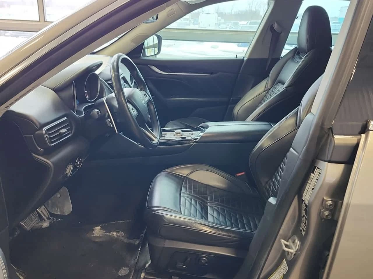 Maserati Levante 3.8L  CARFAX - изображение 4