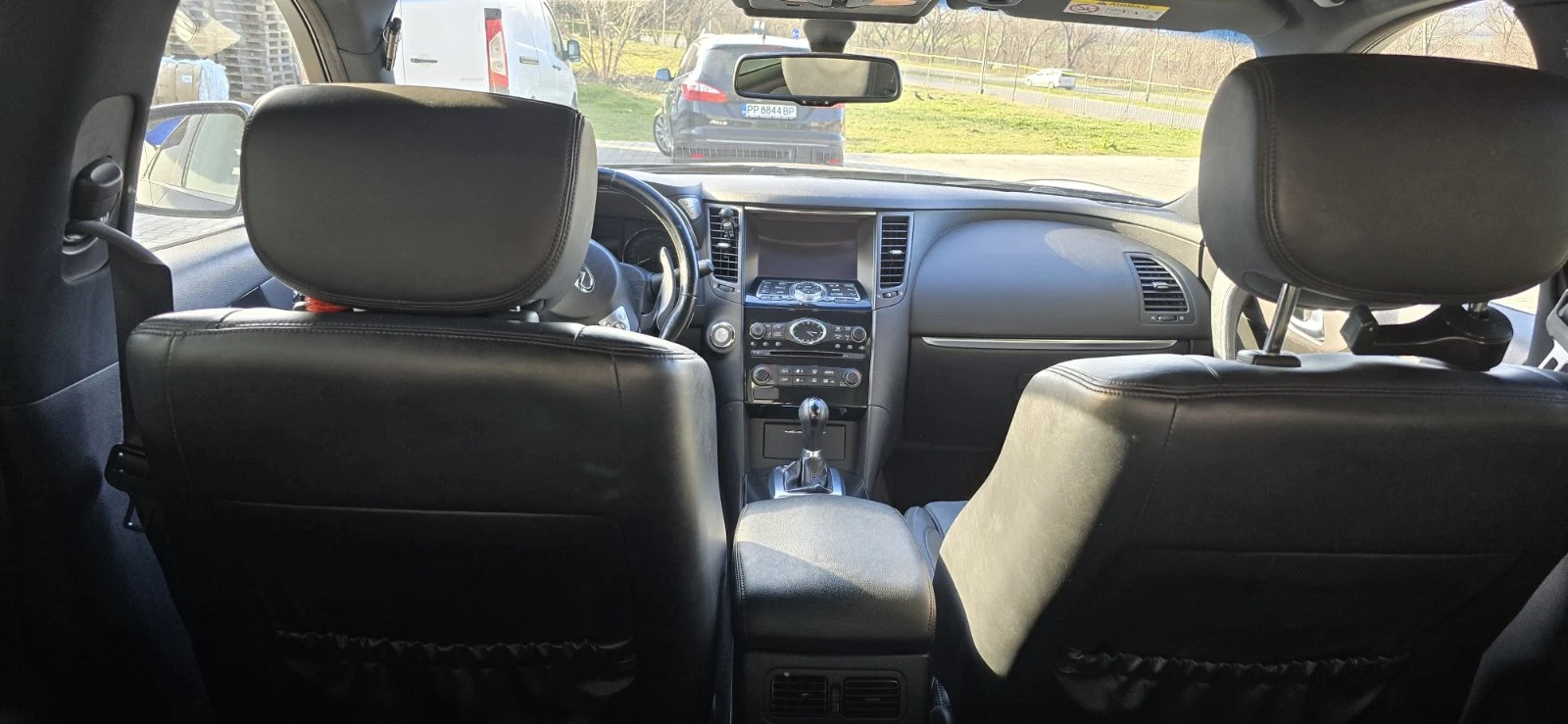 Infiniti QX70 S Premium, снимка 6 - Автомобили и джипове - 53738625