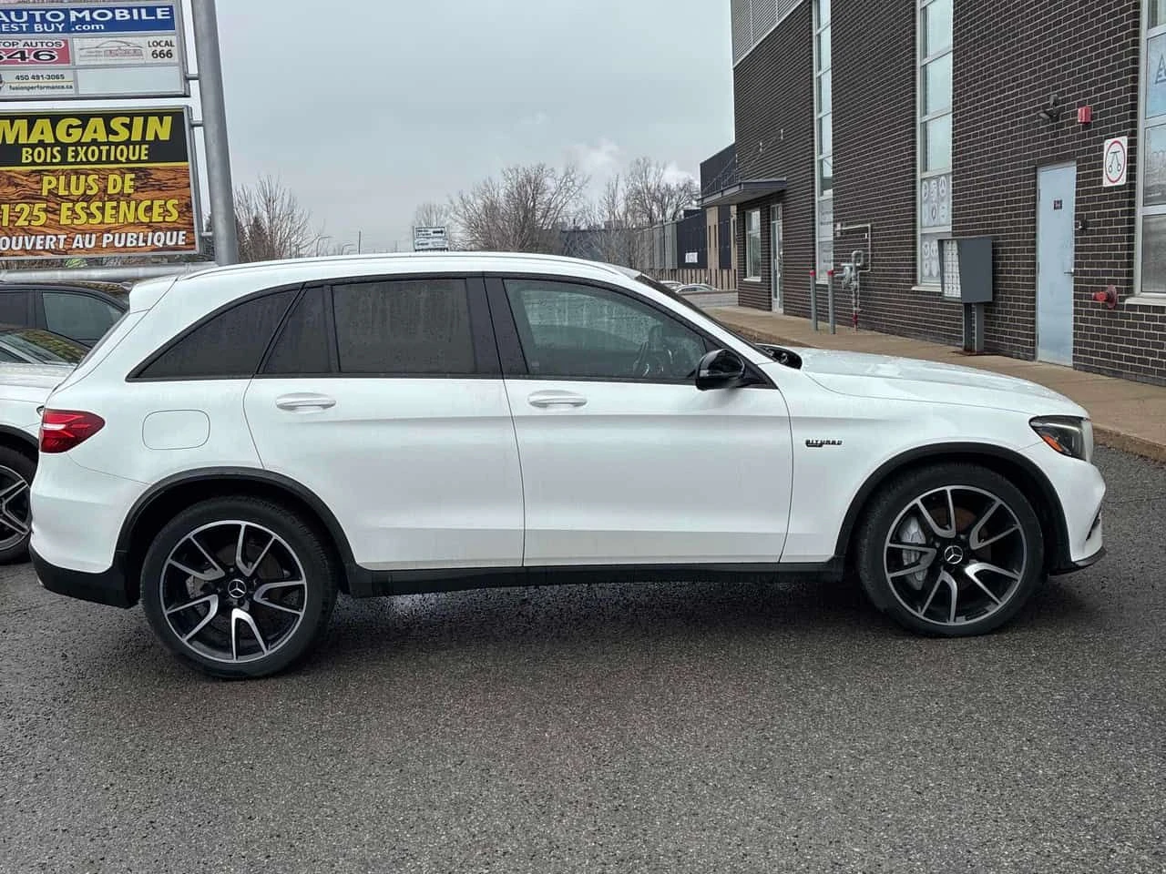 Mercedes-Benz GLC 43 AMG * CARFAX * ЦЕНА ДО БГ, снимка 4 - Автомобили и джипове - 54227792