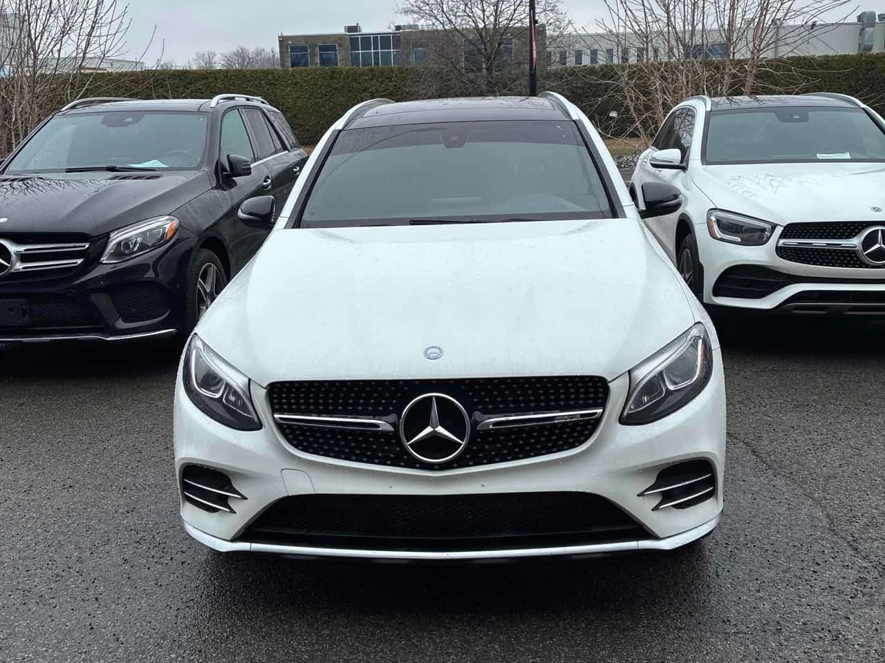 Mercedes-Benz GLC 43 AMG * CARFAX * ЦЕНА ДО БГ, снимка 2 - Автомобили и джипове - 54227792