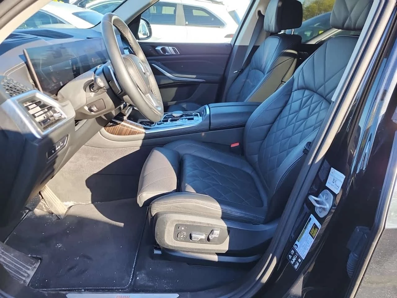 BMW X7 XDRIVE40I| HUD| 360| PANO| 2 КЛЮЧА| , снимка 8 - Автомобили и джипове - 54365168