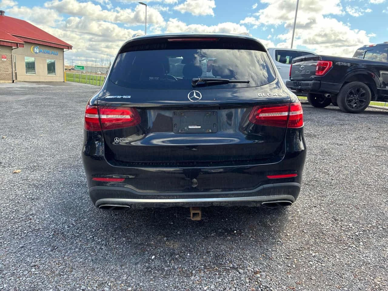 Mercedes-Benz GLC 43 AMG * CARFAX * БЕЗ ПЪРВОНАЧАЛНА ВНОСКА, снимка 4 - Автомобили и джипове - 54384721