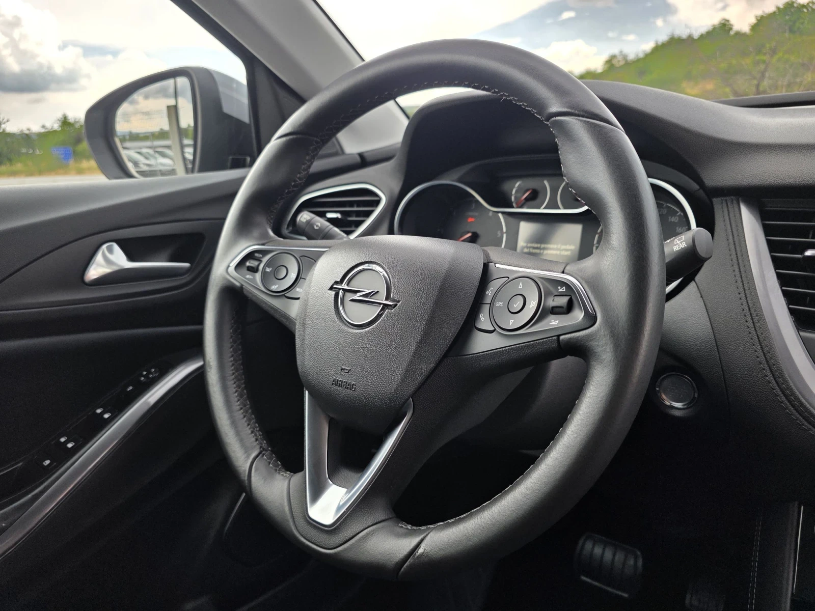 Opel Grandland X 1.6d Cosmo LED, снимка 10 - Автомобили и джипове - 55048261