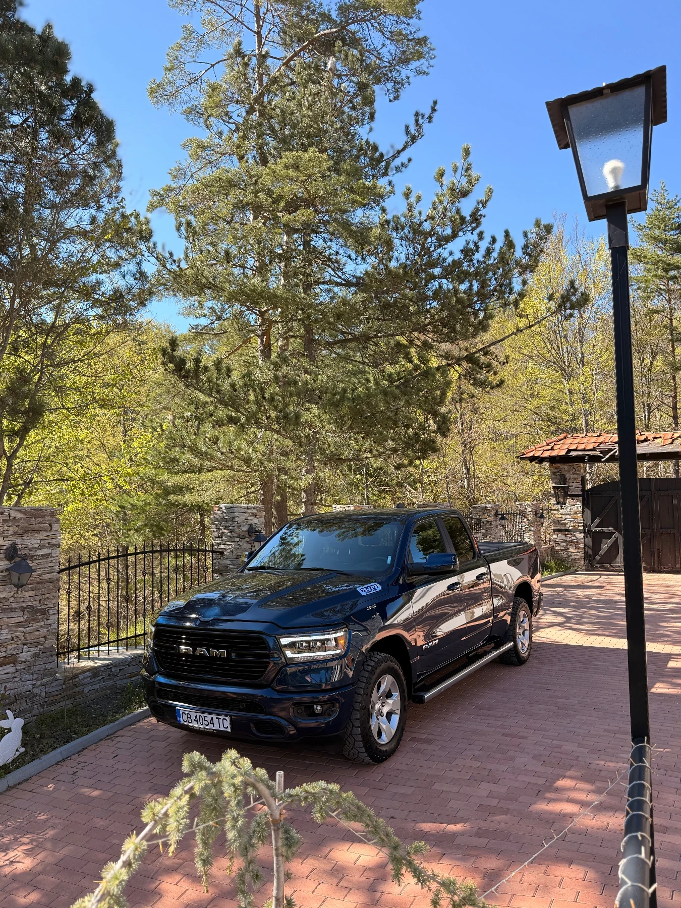 Dodge RAM 1500 RAM 1500 DT   5.7 HEMI V8   395 к.с.   4x4   LPG 