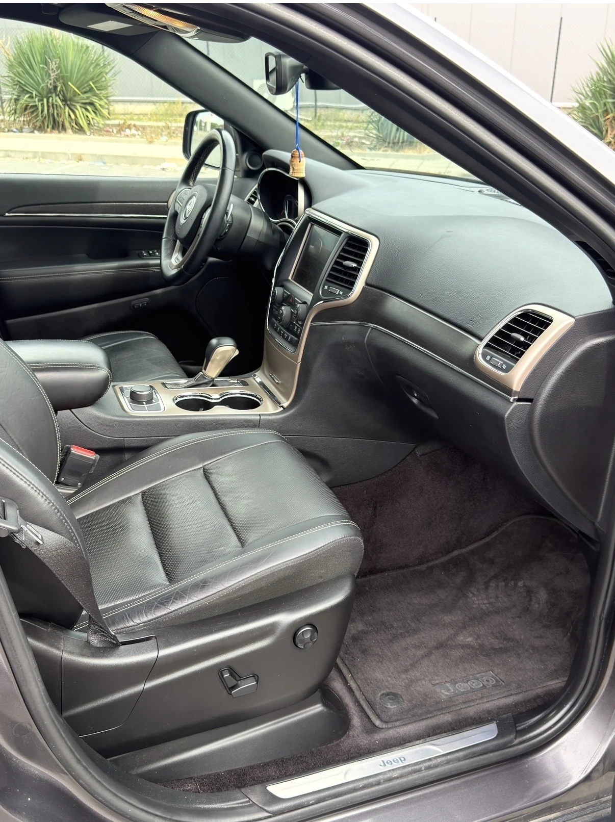 Jeep Grand cherokee 3.6 Limited/4x4/Full/Led, снимка 11 - Автомобили и джипове - 56245838