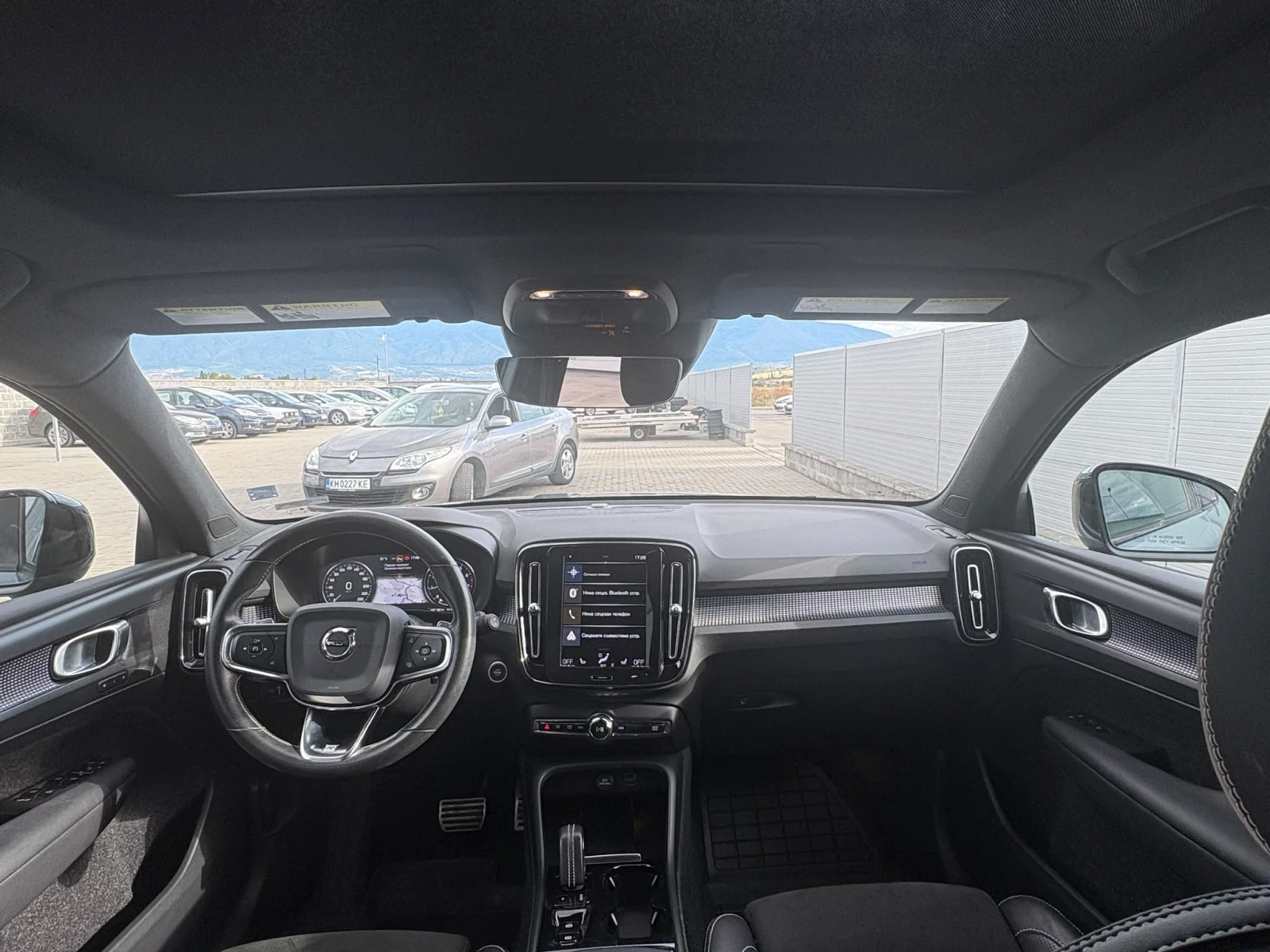 Volvo XC40 2.0T T5 R Design, снимка 8 - Автомобили и джипове - 56247194