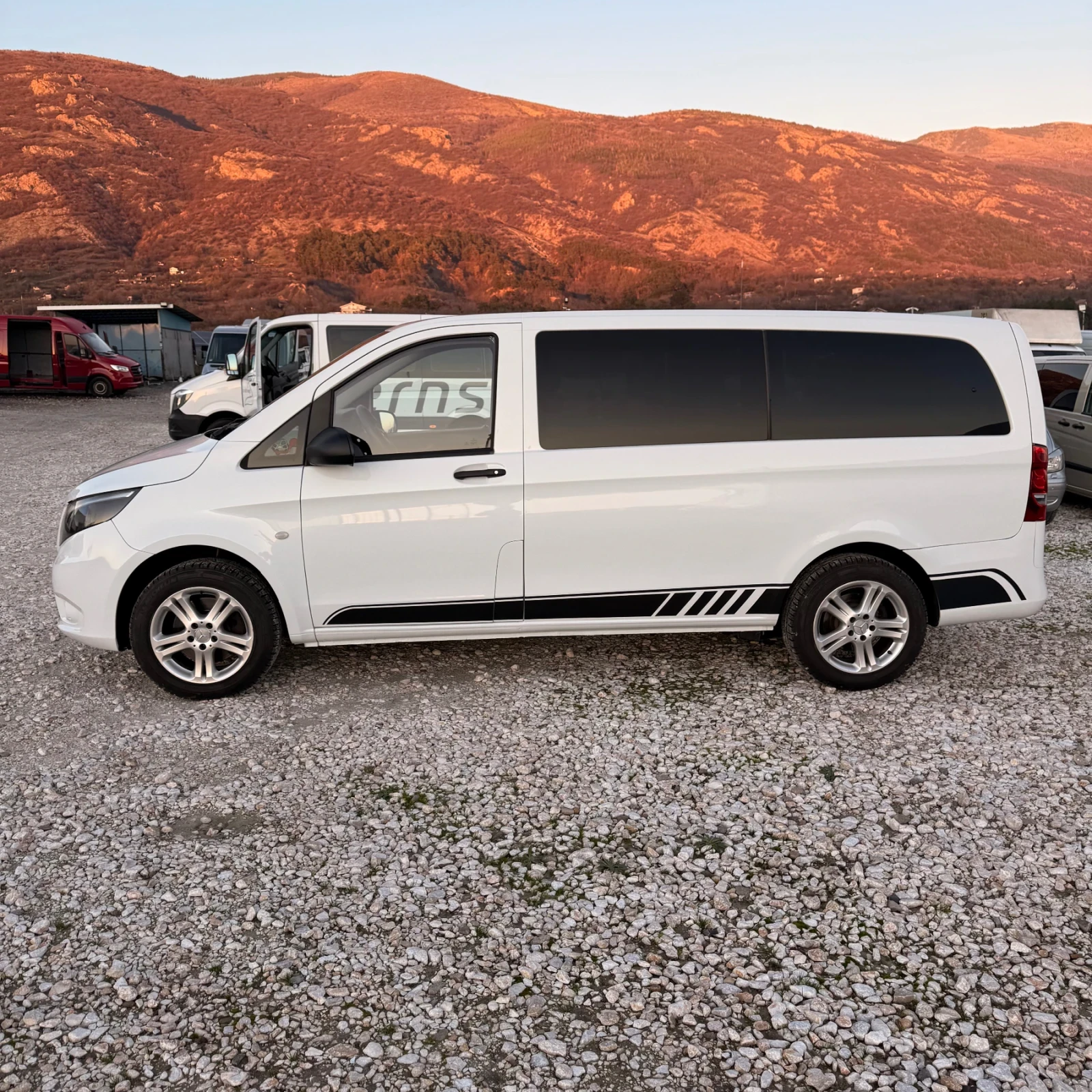 Mercedes-Benz Vito 4Matic-114CDi-9Местен-Клима-Евро6 - изображение 4