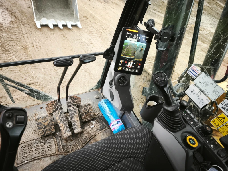 Багер Caterpillar 320, снимка 15 - Индустриална техника - 53110956