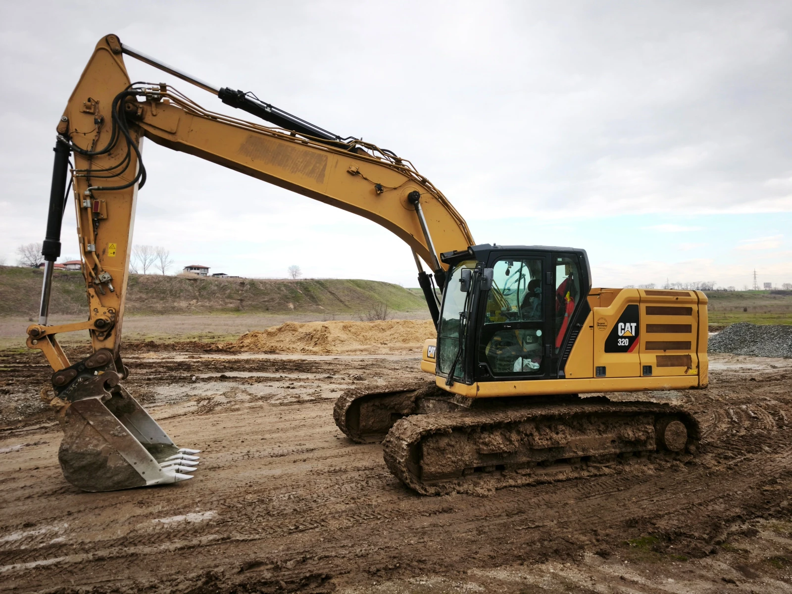 ����� Caterpillar 320 | Mobile.bg � ����������� 1