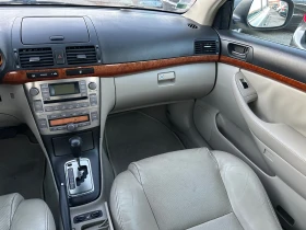 Toyota Avensis 2.4 Автоматик, снимка 9