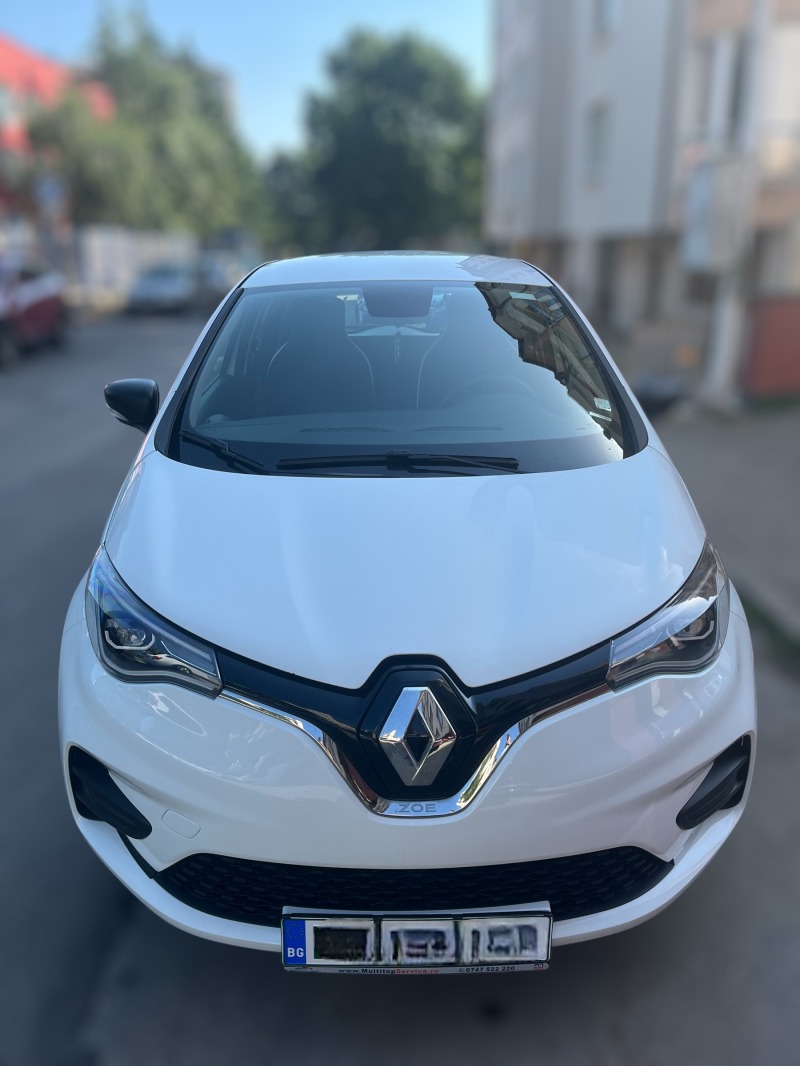Renault Zoe, снимка 2 - Автомобили и джипове - 46404581