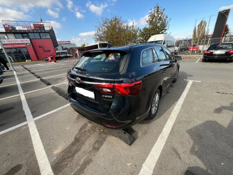 Toyota Avensis, снимка 4 - Автомобили и джипове - 47933211