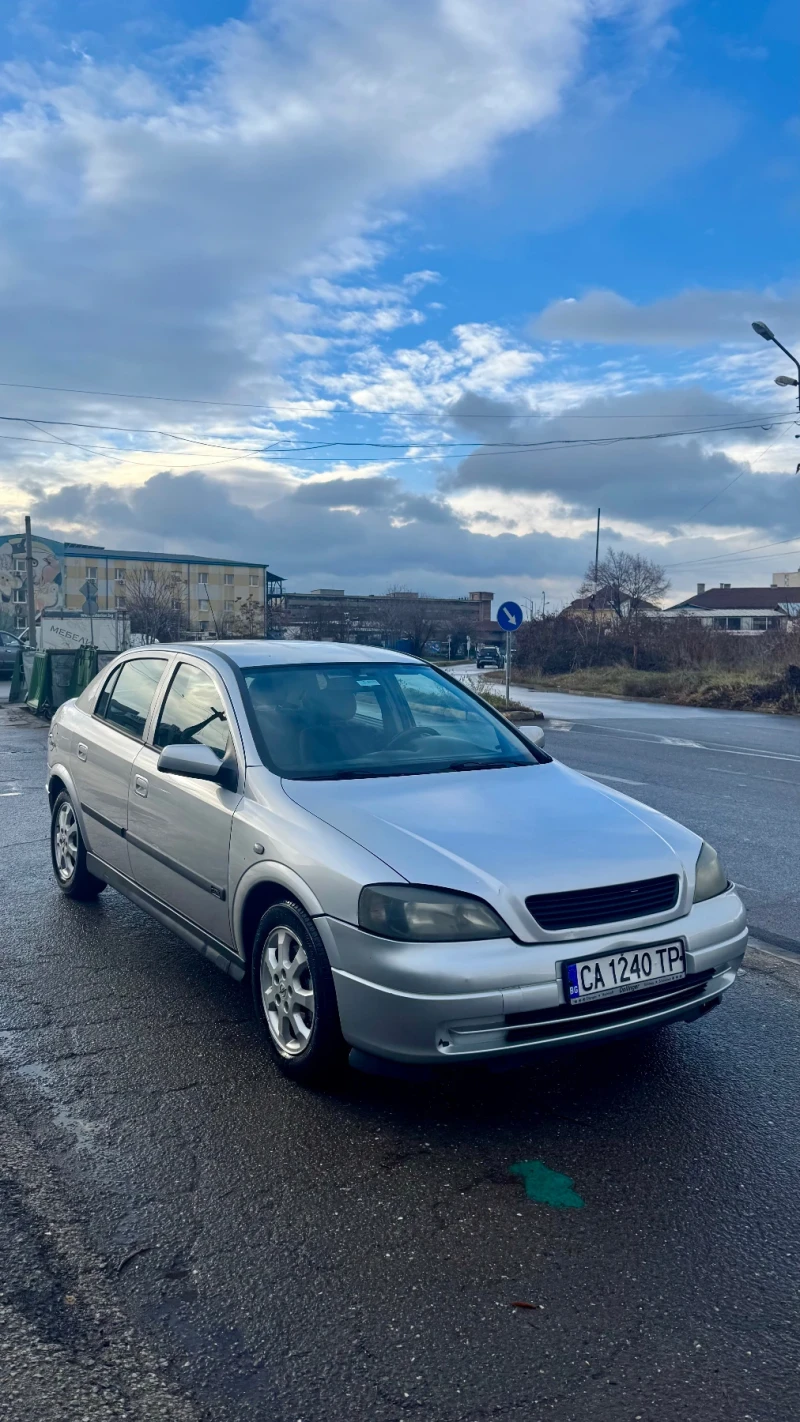 Opel Astra 2.2 DTI, снимка 1 - Автомобили и джипове - 48371178