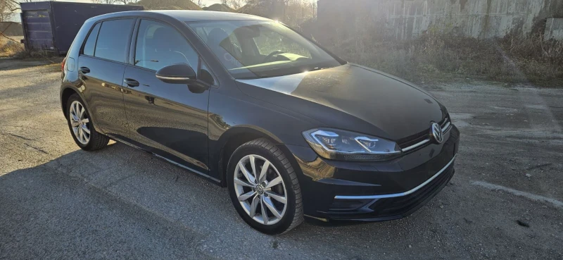 VW Golf 1.5TSI#45 000KM#FULL LED# KEYLESS#CARPLAY#DSG, снимка 4 - Автомобили и джипове - 48481841