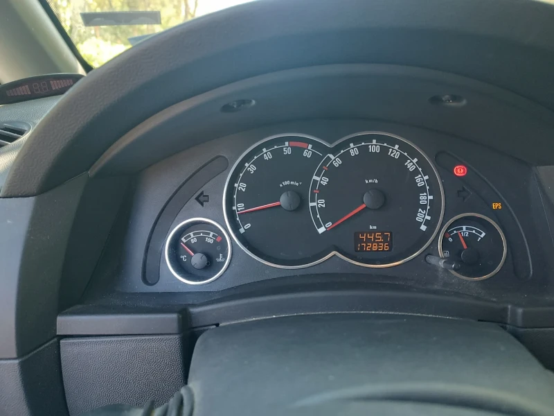 Opel Meriva 1700CDTi, снимка 11 - Автомобили и джипове - 52597272