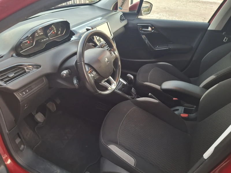 Peugeot 208 1.2benzin * euro6 * COC  * * TOP, снимка 10 - Автомобили и джипове - 52110461