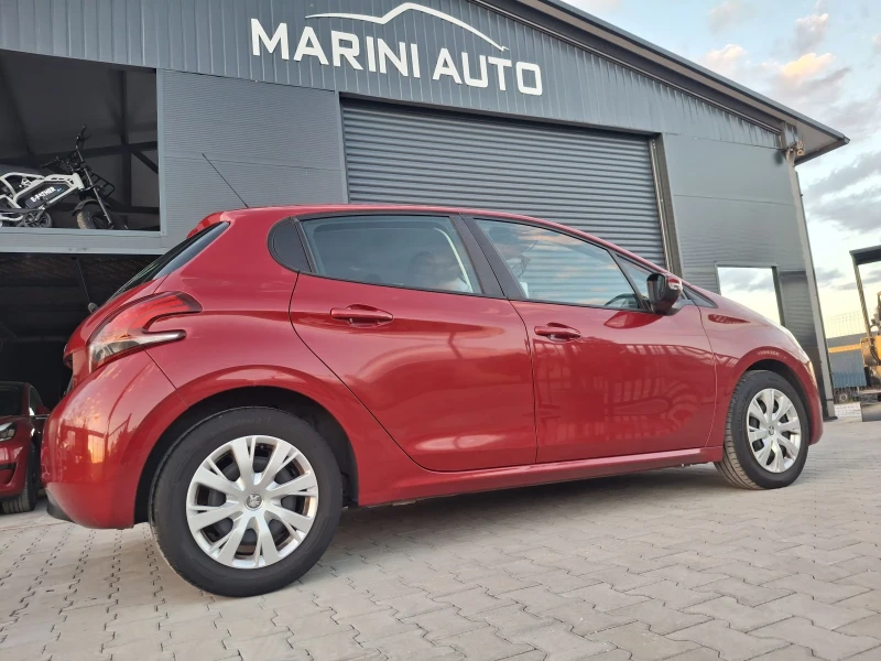 Peugeot 208 1.2benzin * euro6 * COC  * * TOP, снимка 7 - Автомобили и джипове - 52110461