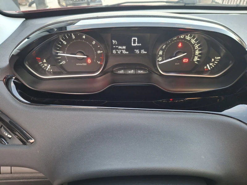 Peugeot 208 1.2benzin * euro6 * COC  * * TOP, снимка 17 - Автомобили и джипове - 52110461