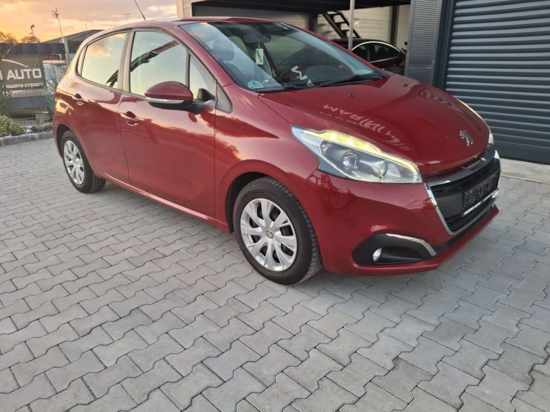 Peugeot 208 1.2benzin * euro6 * COC  * * TOP, снимка 8 - Автомобили и джипове - 52110461