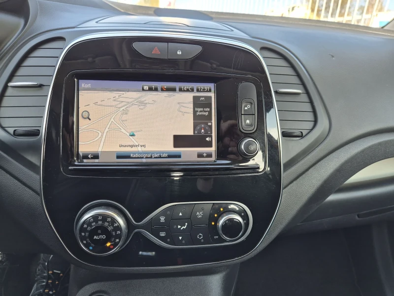 Renault Captur 1.5DCI, снимка 8 - Автомобили и джипове - 52120570