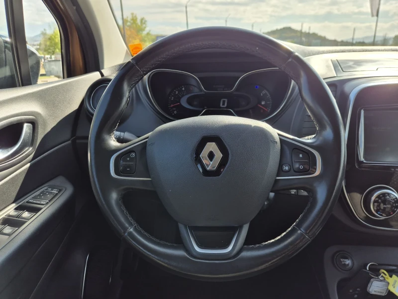 Renault Captur 1.5DCI, снимка 7 - Автомобили и джипове - 52120570