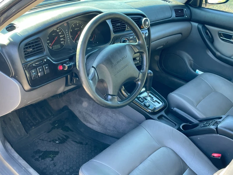 Subaru Outback 2.5 АГУ, снимка 6 - Автомобили и джипове - 52286383