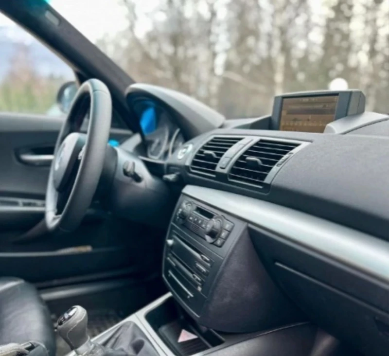 BMW 118 Хечбек, снимка 5 - Автомобили и джипове - 52400247