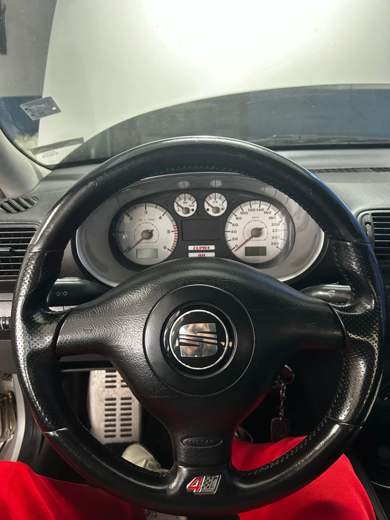 Seat Leon, снимка 3 - Автомобили и джипове - 52628624