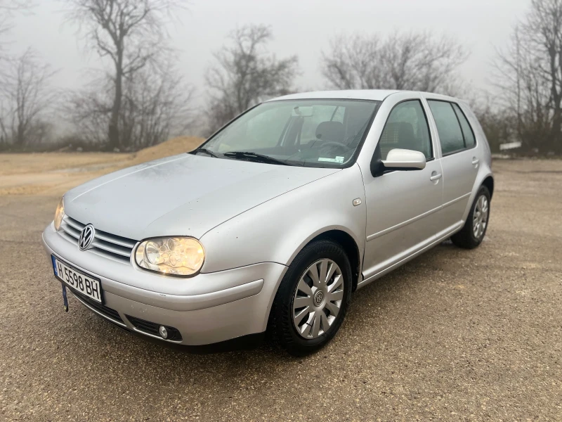 VW Golf 1.6, снимка 5 - Автомобили и джипове - 52678348