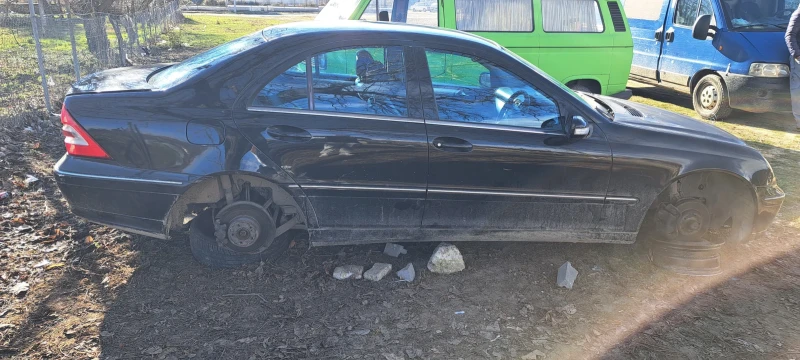 Mercedes-Benz C 180 180, снимка 3 - Автомобили и джипове - 52957576