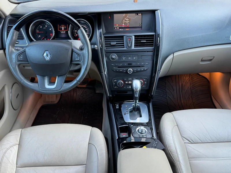 Renault Latitude 3.0dCi V6-241ps, снимка 7 - Автомобили и джипове - 53154374