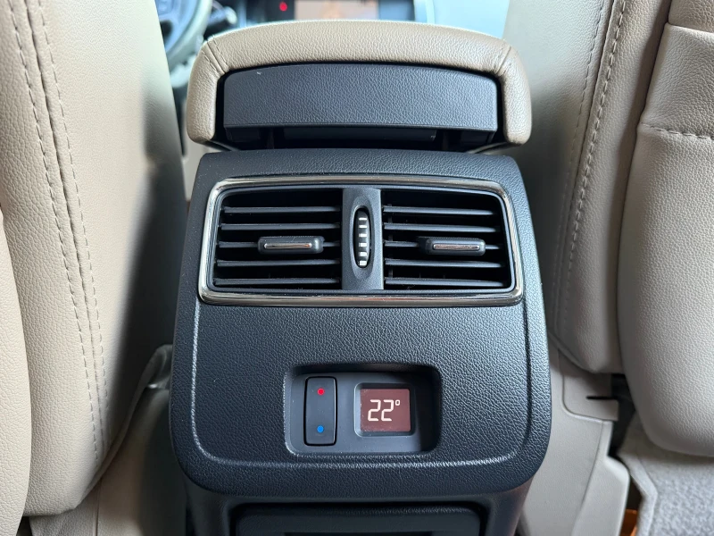 Renault Latitude 3.0dCi V6-241ps, снимка 15 - Автомобили и джипове - 53154374