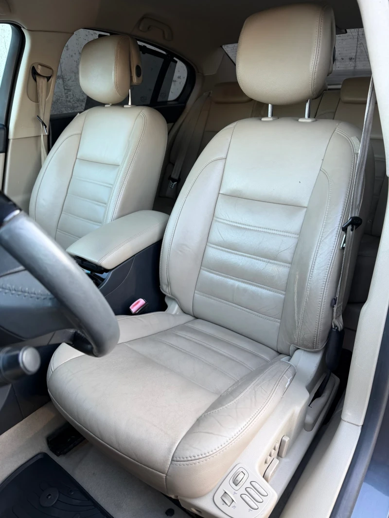 Renault Latitude 3.0dCi V6-241ps, снимка 8 - Автомобили и джипове - 53154374