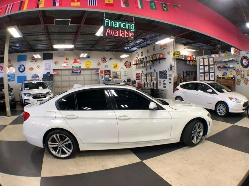 BMW 330 * xDrive * CARFAX * ЦЕНА ДО БГ, снимка 8 - Автомобили и джипове - 53246261