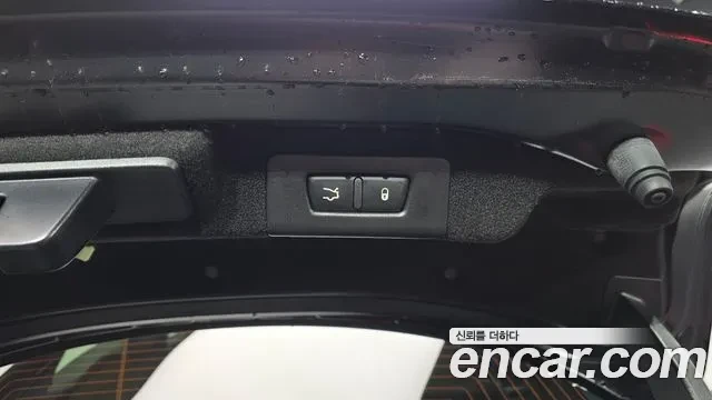 Maserati Ghibli, снимка 14 - Автомобили и джипове - 54753984