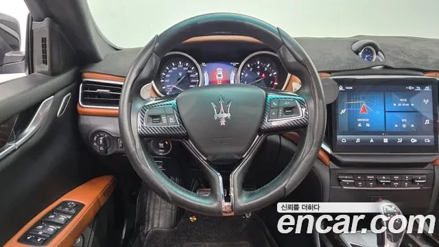 Maserati Ghibli, снимка 7 - Автомобили и джипове - 54753984